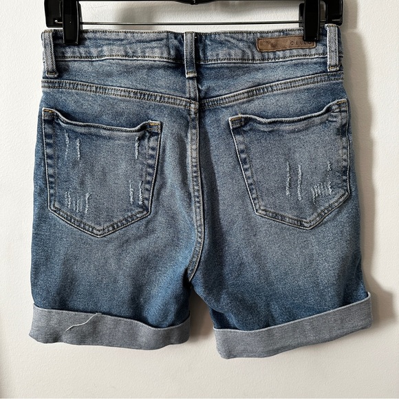 CELLO | Women’s Medium Wash Denim Midi Shorts size Medium - Picture 6 of 6